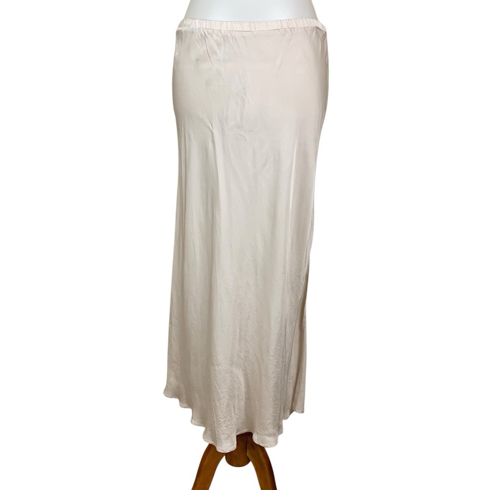 YFB Felicity Satin Slip Skirt Midi Elastic Waist Lightweight Neutral Large NWT‎